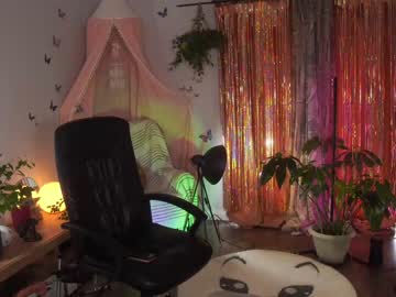 webcam girl juicyandthepussyblvd live cam image #3937167