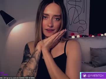 webcam girl _yvie_ live cam image #6266878
