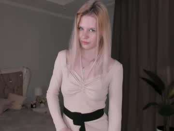 webcam girl itsagoodtimeformagic live cam image #6000767