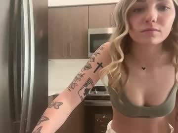 webcam girl emiefox live cam image #7083636