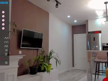 webcam girl small_blondee live cam image #2743744