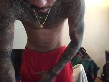 webcam man banananutzd live cam image #4227513