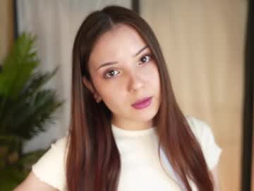 webcam girl lindamoril live cam image #7093832