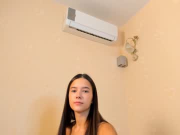 webcam girl amandamedrano live cam image #2864278