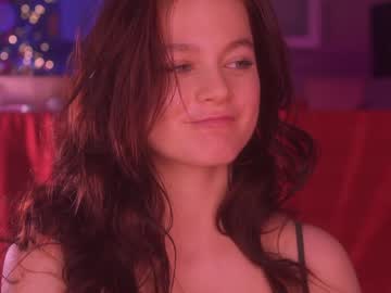 webcam girl lorienn live cam image #6186679