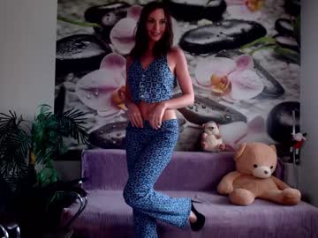 webcam girl jennycutey live cam image #2174168