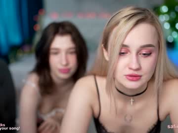 webcam girl fiassquad live cam image #3937165