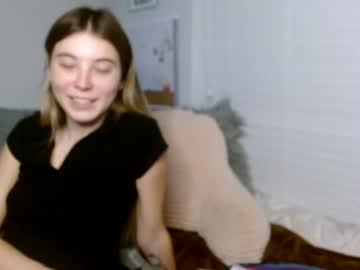 webcam girl lilruchi live cam image #3313862