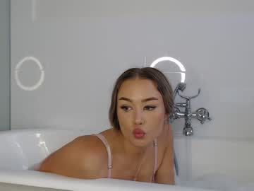 webcam girl itschanelxx live cam image #6846187