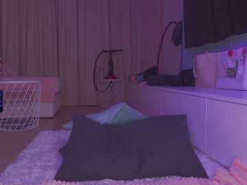 webcam girl aveksmr live cam image #2843188