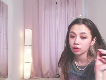 webcam girl y_u_m_i_k_a live cam image #2003463