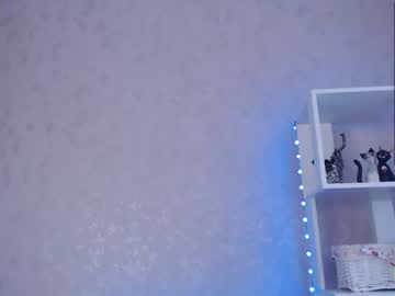 webcam girl ellyloy live cam image #3364035