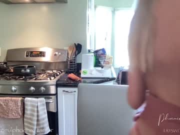 webcam girl phoenix_taylor live cam image #1825815