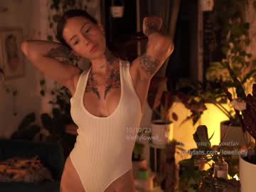webcam girl effylowell_ live cam image #5488511
