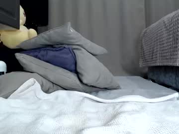 webcam girl cuty_lucy live cam image #6625447