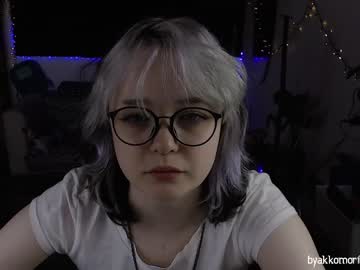 webcam girl byakkomoriko live cam image #2734979