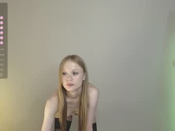 webcam girl cute_shine_babe live cam image #6374503