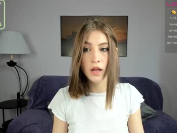 webcam girl caseylucious live cam image #1995994