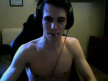 webcam man dumbnerd3 live cam image #2579747