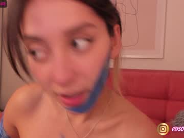 webcam girl maxinegh_ live cam image #2309215