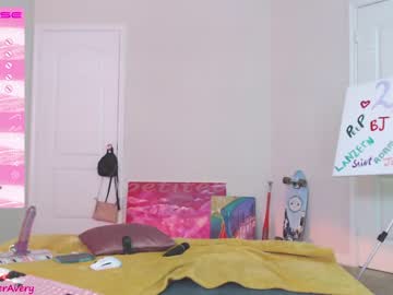 webcam girl petitebrat live cam image #3547106