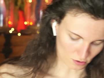webcam girl yulladao live cam image #4119531