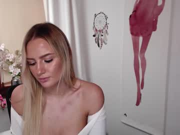 webcam girl shy_zorii live cam image #1614983