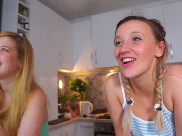 webcam girl juicyandthepussyblvd live cam image #2483876