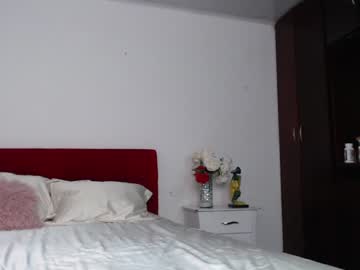 webcam girl cuteisagomez live cam image #3929586