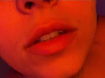 webcam girl lilbeccaxo live cam image #5539842