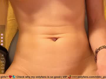 webcam girl girl_i_am live cam image #5432235
