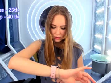 webcam girl _viki_ live cam image #1912810