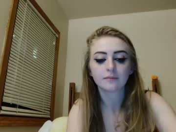 webcam girl lucky_ducks live cam image #3937032