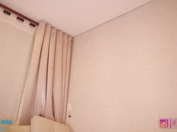 webcam girl _lasuescun live cam image #4928695