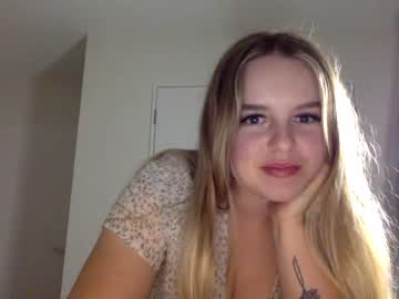 webcam girl cherrymidnightrose live cam image #3092079
