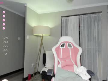 webcam girl victoria_irl live cam image #5496036