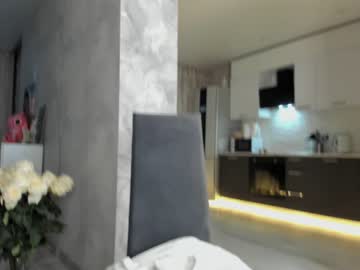 webcam girl mia_devill live cam image #4860489