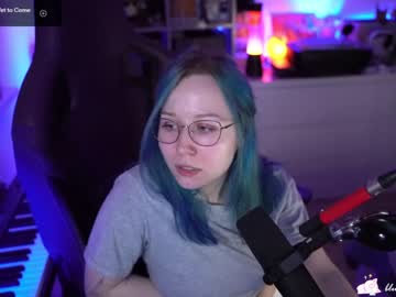 webcam girl blue_mooncat live cam image #6306009
