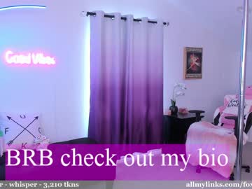 webcam girl foxy_gamer live cam image #4249815