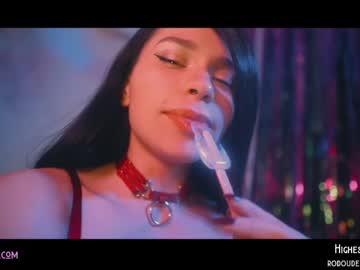 webcam girl lucieoude_ live cam image #1173562
