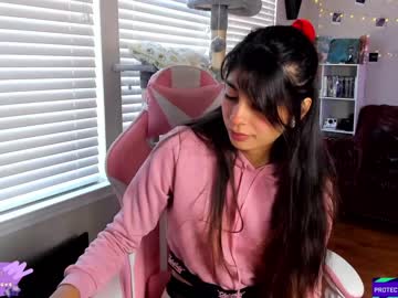 webcam girl violetttflowers live cam image #6191285
