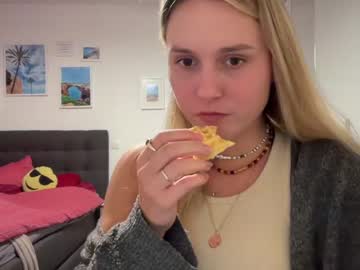 webcam girl sarahsapling live cam image #5573046