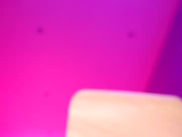webcam girl aveksmr live cam image #3177023