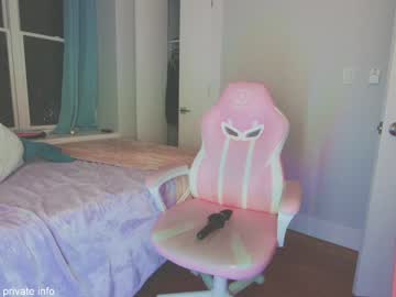 webcam girl aynmarie live cam image #4921567