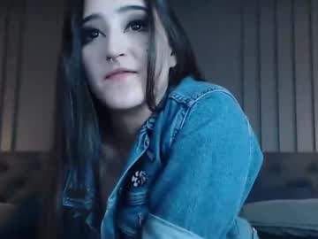 webcam girl charlotte_germanotta_ live cam image #5213096