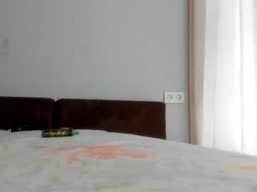 webcam girl naomi_25 live cam image #1427456