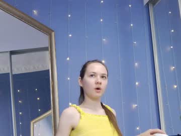 webcam girl kriskras__ live cam image #4888537
