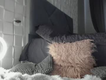 webcam girl meryfoxxx live cam image #1937254