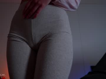 webcam girl flirty_things live cam image #727549