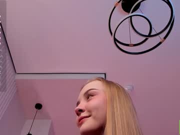 webcam girl lissa_meooow live cam image #6591667